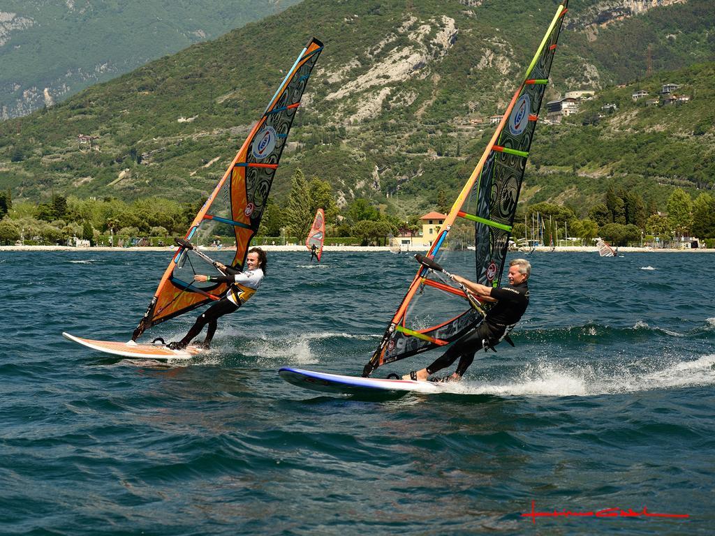 Hotel Lido Blu - Surf & Bike Torbole Sul Garda Ngoại thất bức ảnh