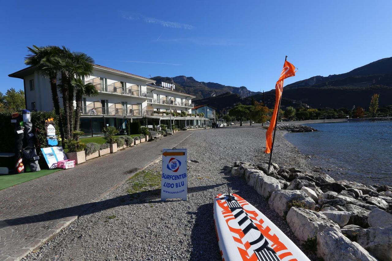 Hotel Lido Blu - Surf & Bike Torbole Sul Garda Ngoại thất bức ảnh